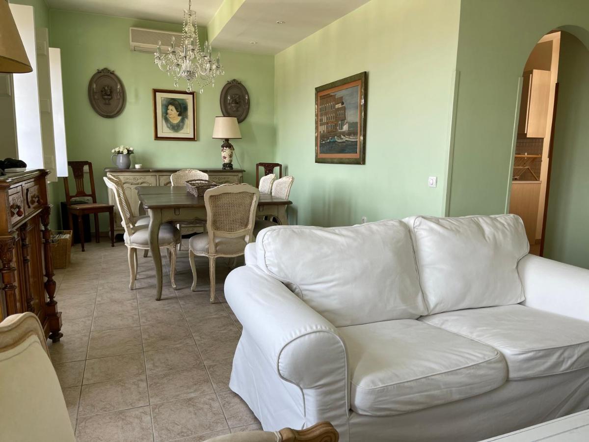 The Home Overlooking The Harbor Hydra  Buitenkant foto